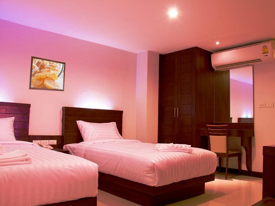 Oyo 373 Mc Ginger House Ξενοδοχείο Patong Εξωτερικό φωτογραφία