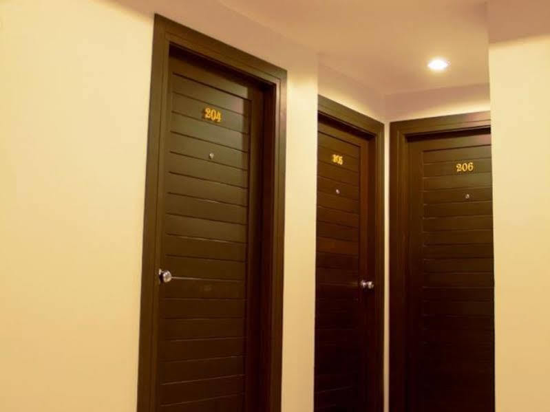 Oyo 373 Mc Ginger House Ξενοδοχείο Patong Εξωτερικό φωτογραφία